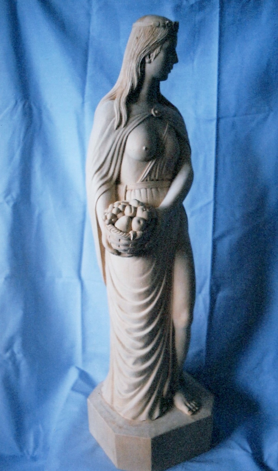 Fruit Gathering Maiden - fruit gatherer, maiden, fruit collector, jelluton, carving