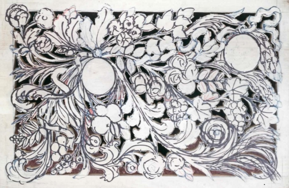 The wall plaque after drilling and jigsawing - wall plaque jigsaw drill carving